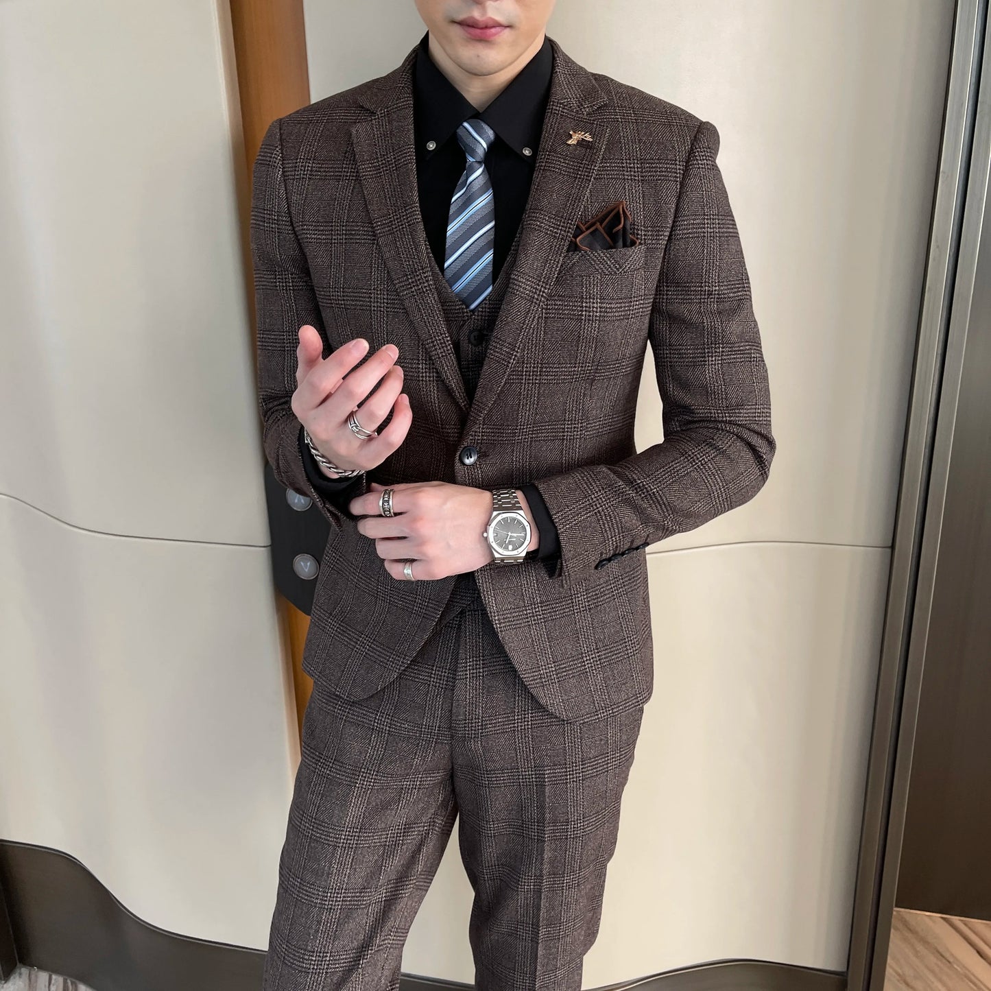 British Plaid Three‑Piece Suit – Slim Fit Edition