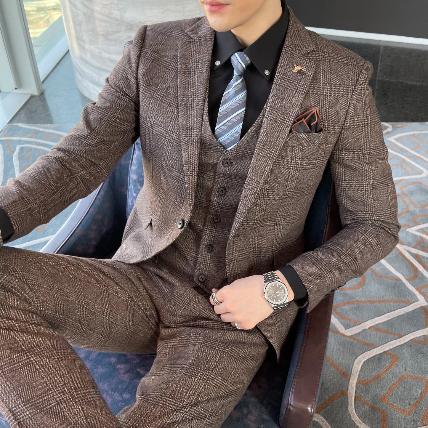 British Plaid Three‑Piece Suit – Slim Fit Edition