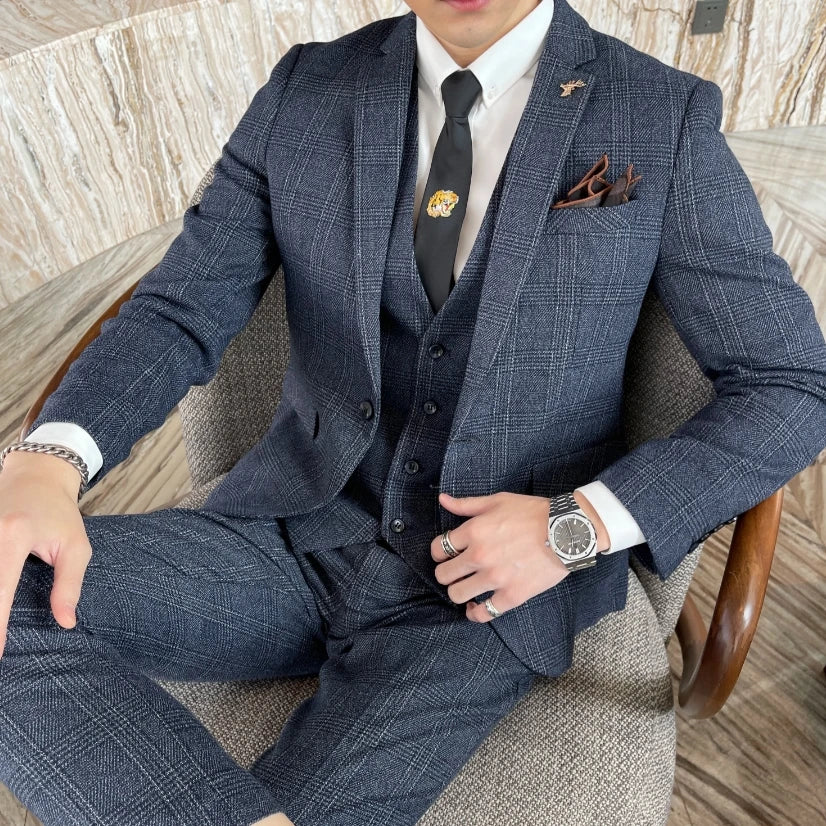 British Plaid Three‑Piece Suit – Slim Fit Edition
