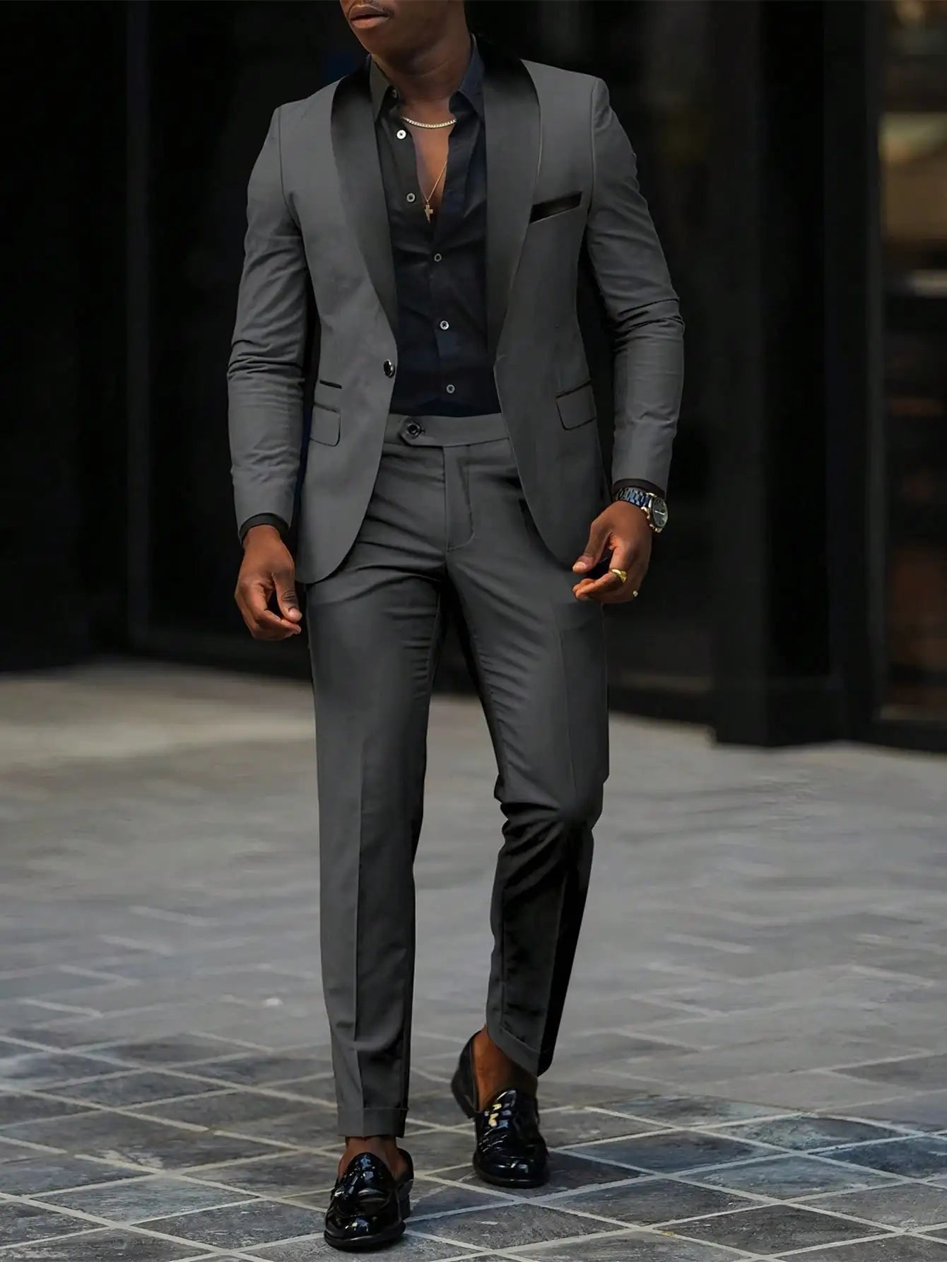 Three‑Piece Suit – Slim Solid Edition