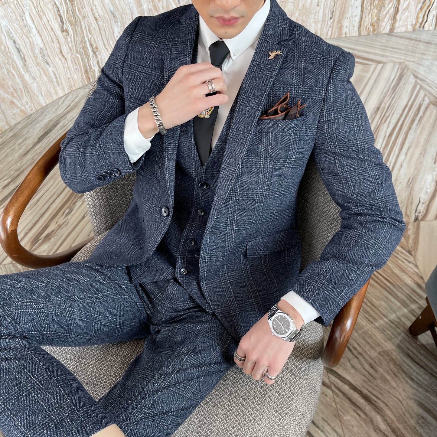 British Plaid Three‑Piece Suit – Slim Fit Edition